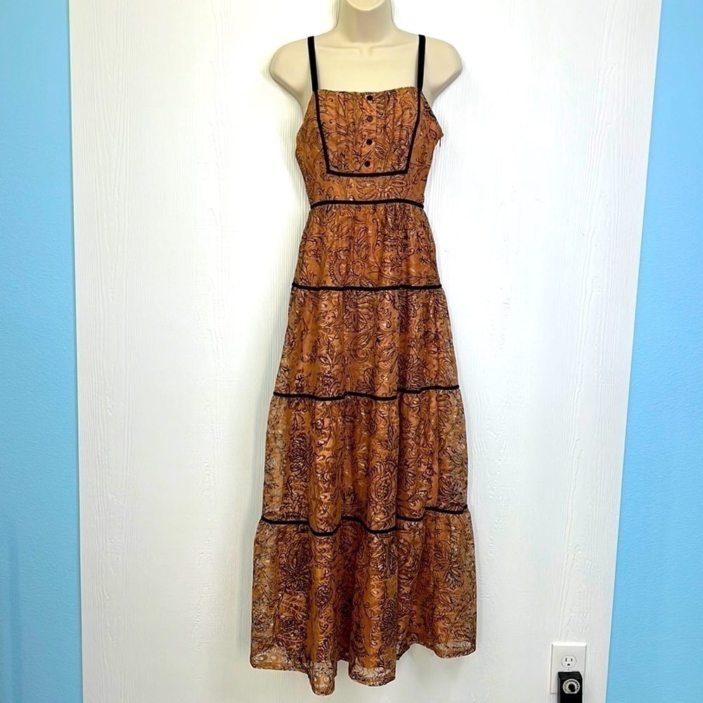 Honey Punch - Peach Brown Printed  Lace Tiered Maxi Dress Trimmed In Black XS